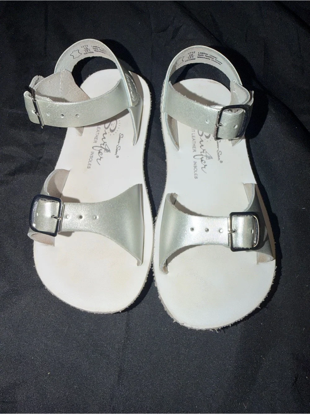 Sun-San Sandals leather straps silver and white size 10 excellent condition